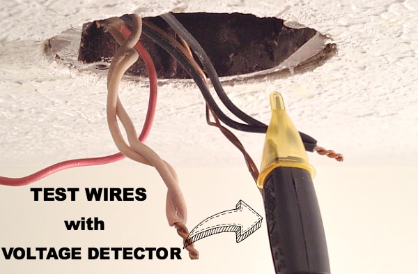 Use Voltage Detector