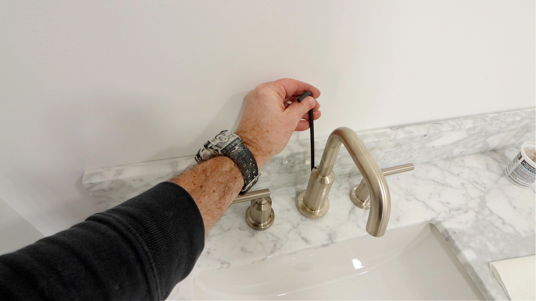 How to Maintain and Clean Bathroom Faucets Properly