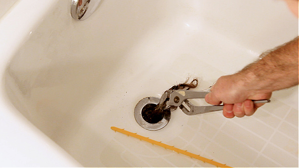 How to Unclog Bathtub Drain Pipes