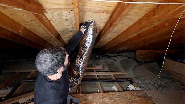 Connecting Exhaust Fan Ductwork to Roof Vent