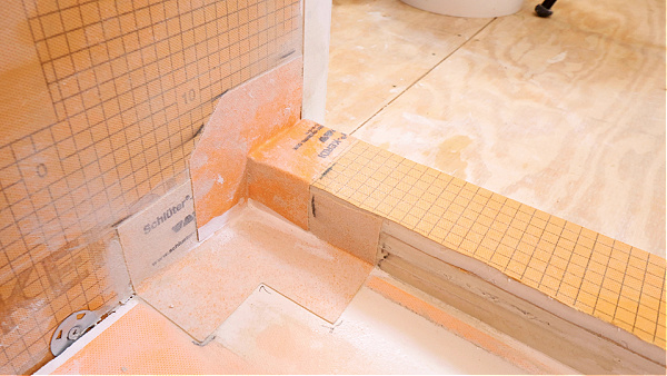 Schluter Shower Curb Outside Corner