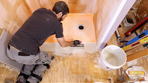 Trowel for Schluter Shower Curb