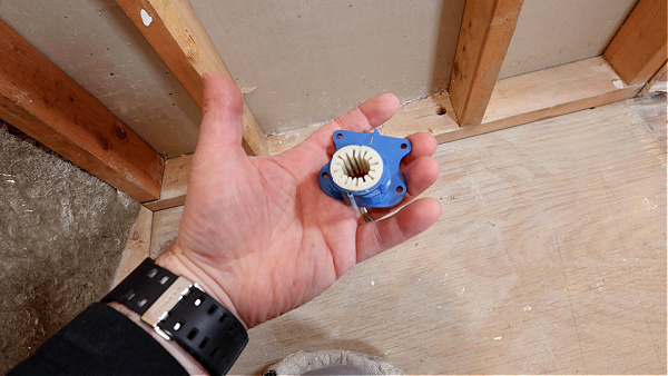SharkBite Thru-Stud Isolators