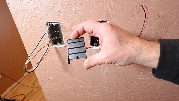 Voltage Barrier for Schluter LIPROTEC ECX