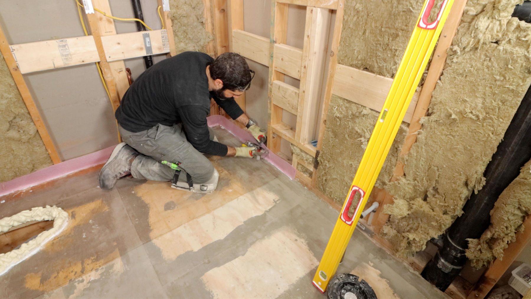 How to Complete Prep for Self-Leveler (for a Bathtub Installation)