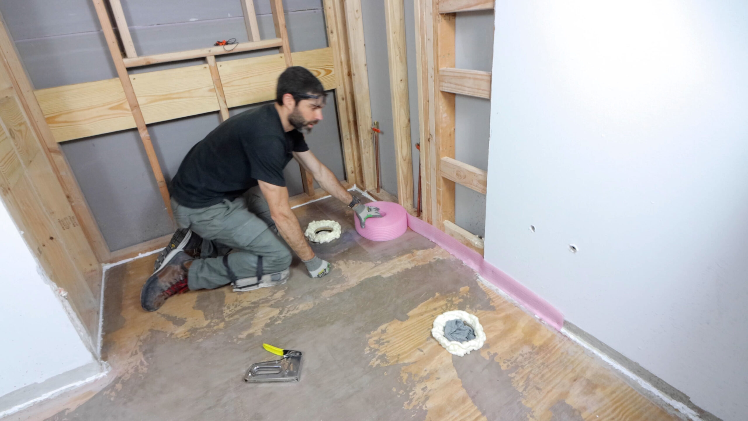How to Prep Walls for Self-Leveling Underlayment