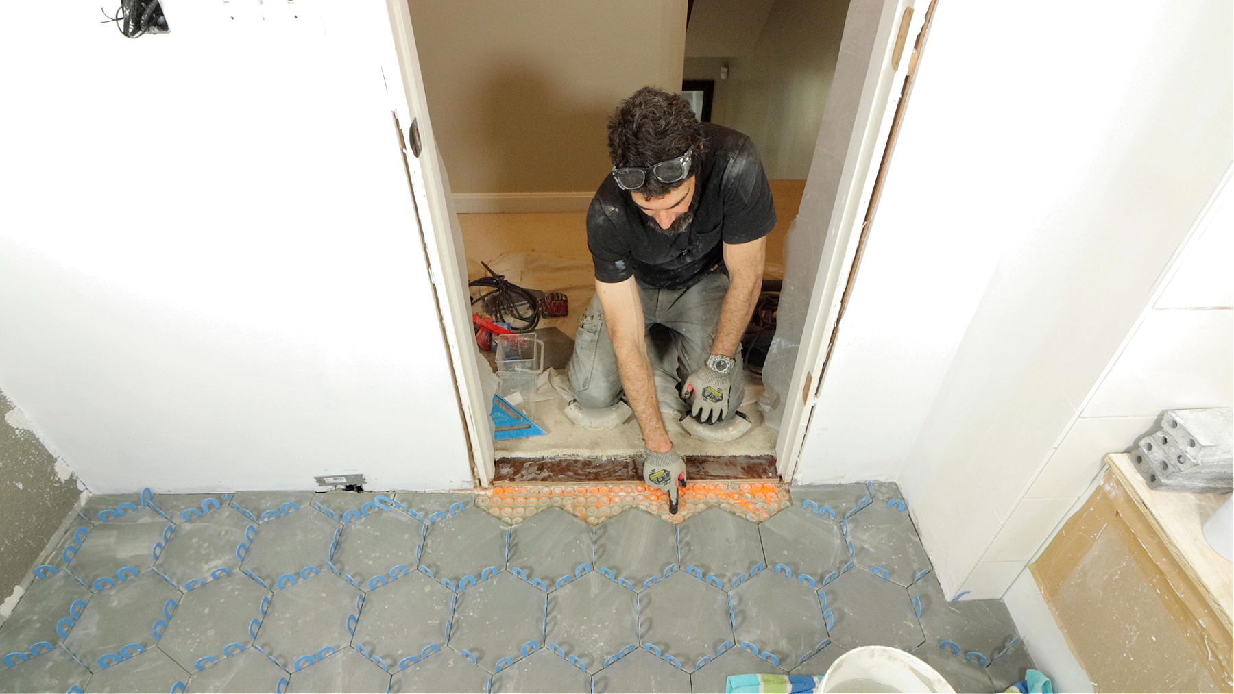 Floor Vent and Doorway Tips (Hexagon Tile Floor)