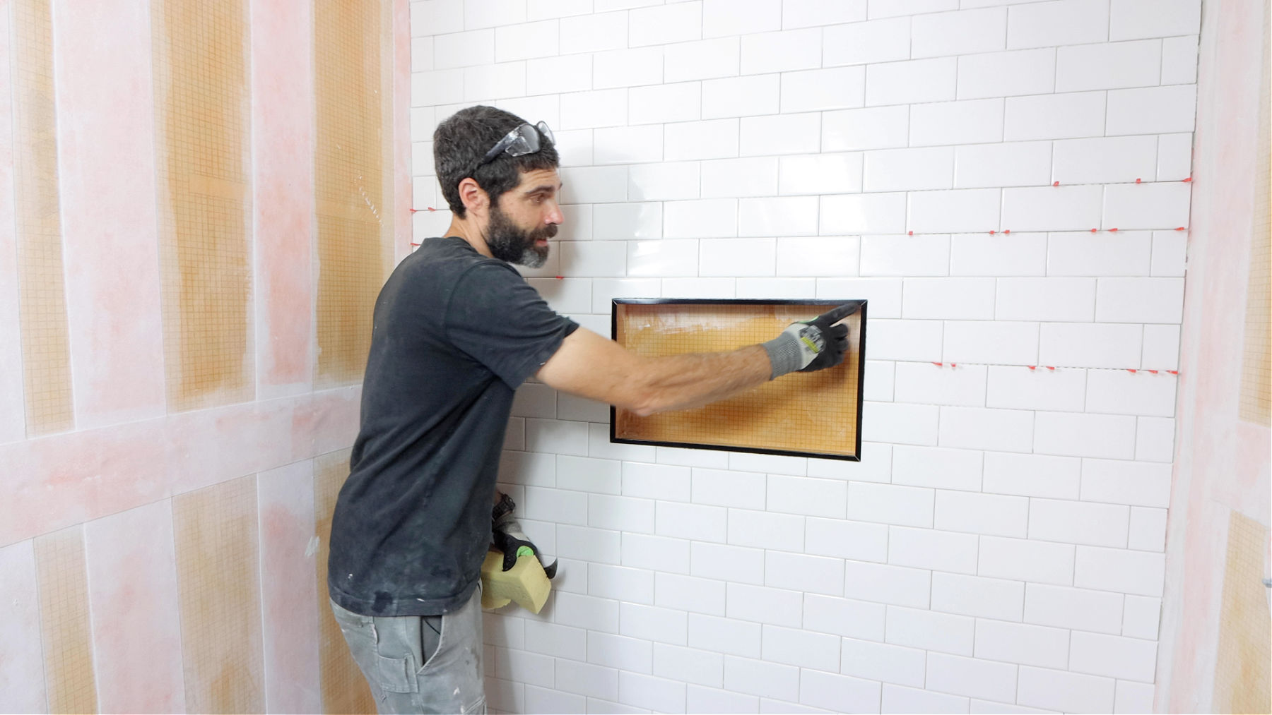 Cutting Shower Niche Metal Profile