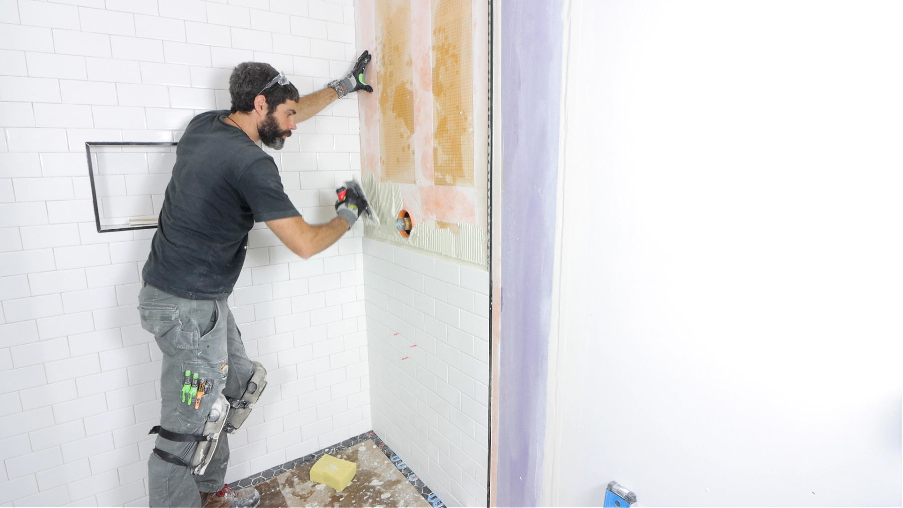 How to Set Plumbing Wall to Valve