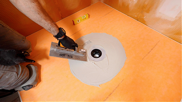 KERDI Trowel for Schluter KERDI-DRAIN