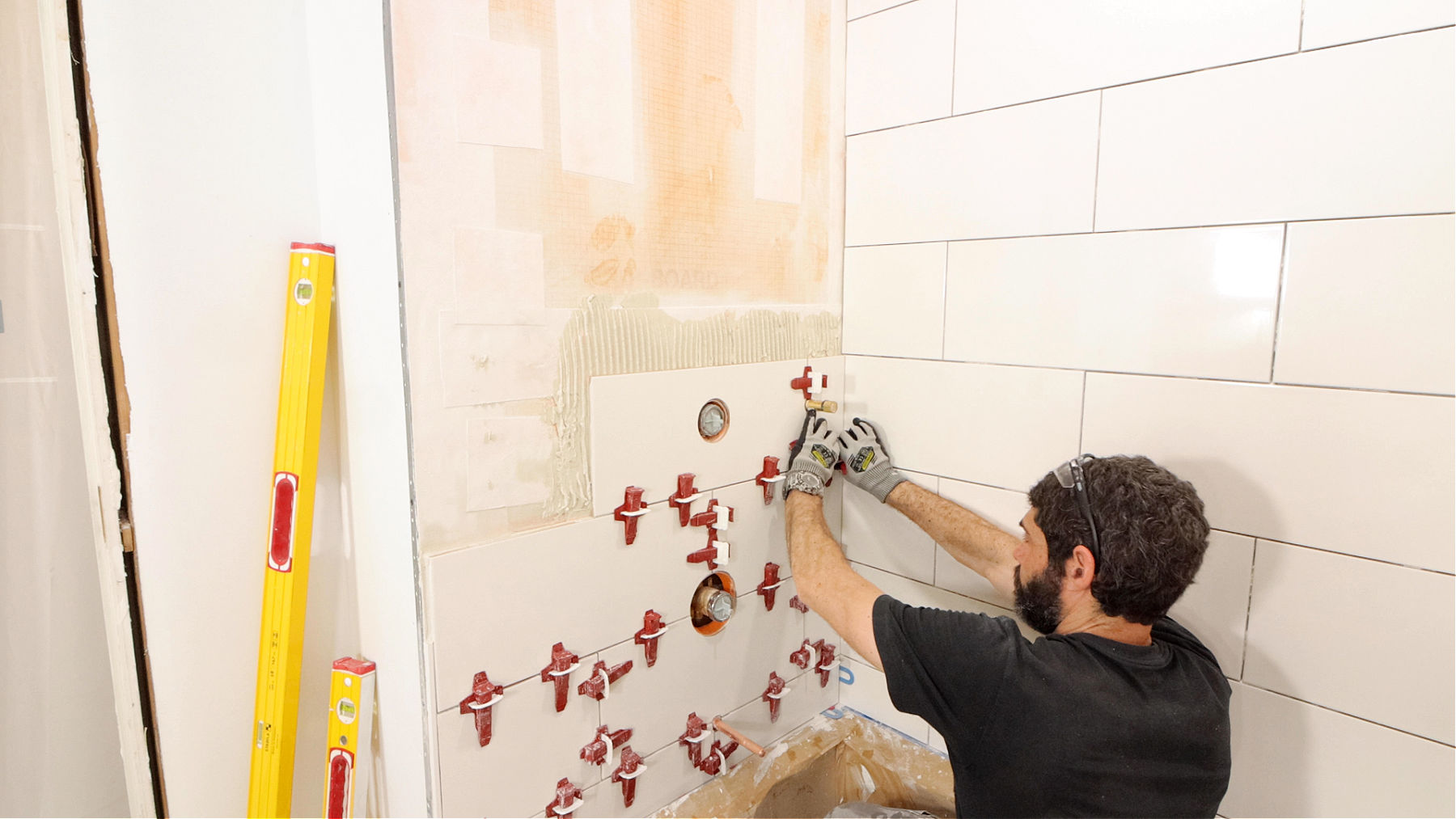 How to Tile Around Bathtub Diverter Valves