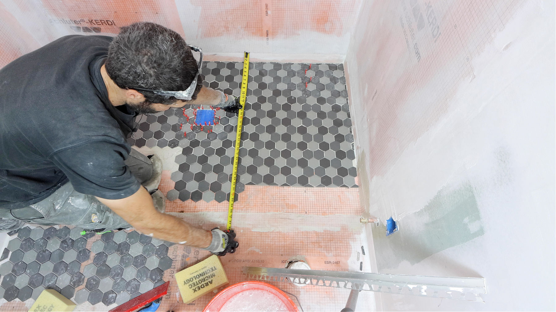 How to Set Shower Floor Tile